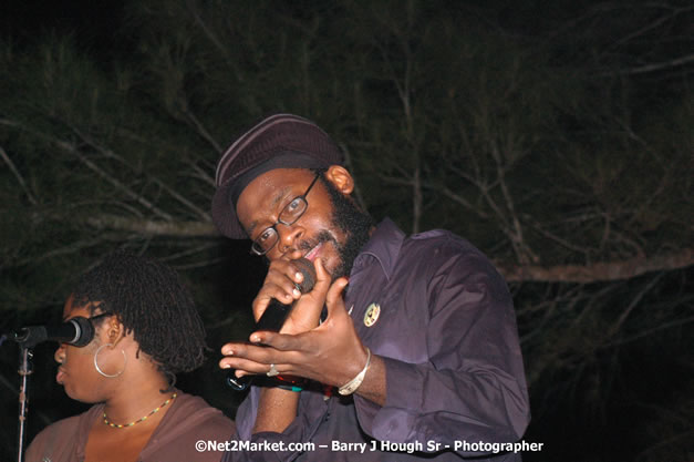 Tarrus Riley, Jimmy Riley, and Dwayne Stephensen - Money Cologne Promotions in association with "British Link Up" presents Summer Jam featuring She's Royal Tarrus Riley & Jimmy Riley - Plus Ras Slick, Sham Dawg, and Whiskey Bagio @ Roots Bamboo, Norman Manley Boulevard, Negril, Jamaica W.I. - Backed up Dean Fraser & The Hurricanne Band - MC Barry G and Rev. BB - July 25, 2007 - Negril Travel Guide.com, Negril Jamaica WI - http://www.negriltravelguide.com - info@negriltravelguide.com...!