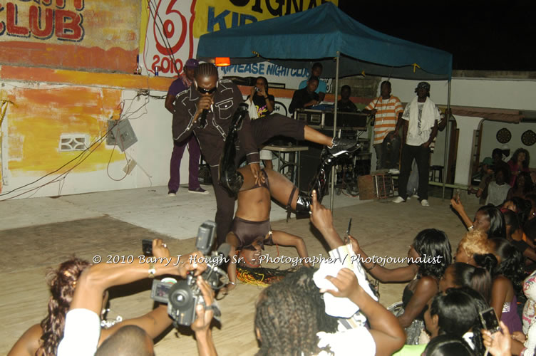 Busy Signal & Kip Rich- Also featuring: Mona Lisa and Crystal Axe @ Striptease Night Club, Scrub-A-Dub Car Wash, , Whitehall, Negril, Westmoreland, Jamaica W.I. - Photographs by Net2Market.com - Barry J. Hough Sr, Photographer/Photojournalist - The Negril Travel Guide - Negril's and Jamaica's Number One Concert Photography Web Site with over 40,000 Jamaican Concert photographs Published -  Negril Travel Guide, Negril Jamaica WI - http://www.negriltravelguide.com - info@negriltravelguide.com...!