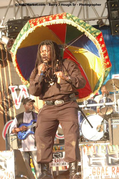 Luciano @ Western Consciousness 2007 - Presented by King of Kings Productons - Saturday, April 28, 2007 - Llandilo Cultural Centre, Savanna-La-Mar, Westmoreland, Jamaica W.I. - Negril Travel Guide, Negril Jamaica WI - http://www.negriltravelguide.com - info@negriltravelguide.com...!