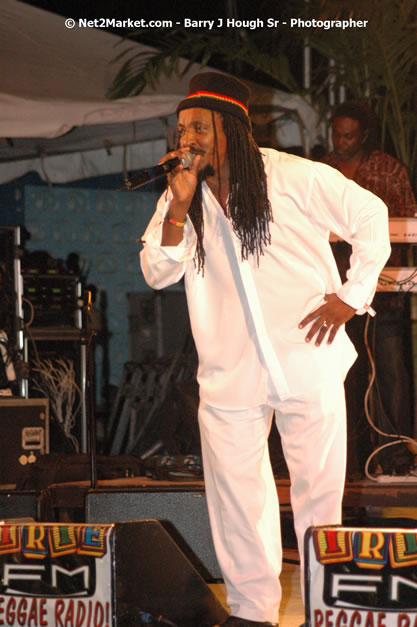 Mackie Conscious @ Western Consciousness 2007 - Presented by King of Kings Productons - Saturday, April 28, 2007 - Llandilo Cultural Centre, Savanna-La-Mar, Westmoreland, Jamaica W.I. - Negril Travel Guide, Negril Jamaica WI - http://www.negriltravelguide.com - info@negriltravelguide.com...!